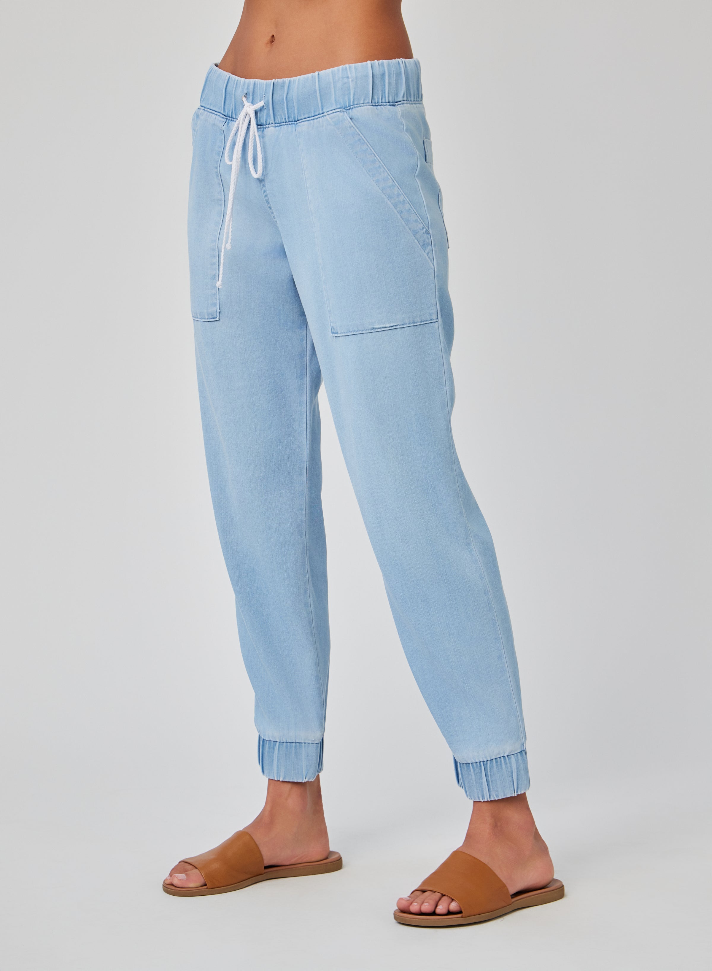 Bella Dahl Chelsea Pocket Jogger | Vagabond Apparel Boutique