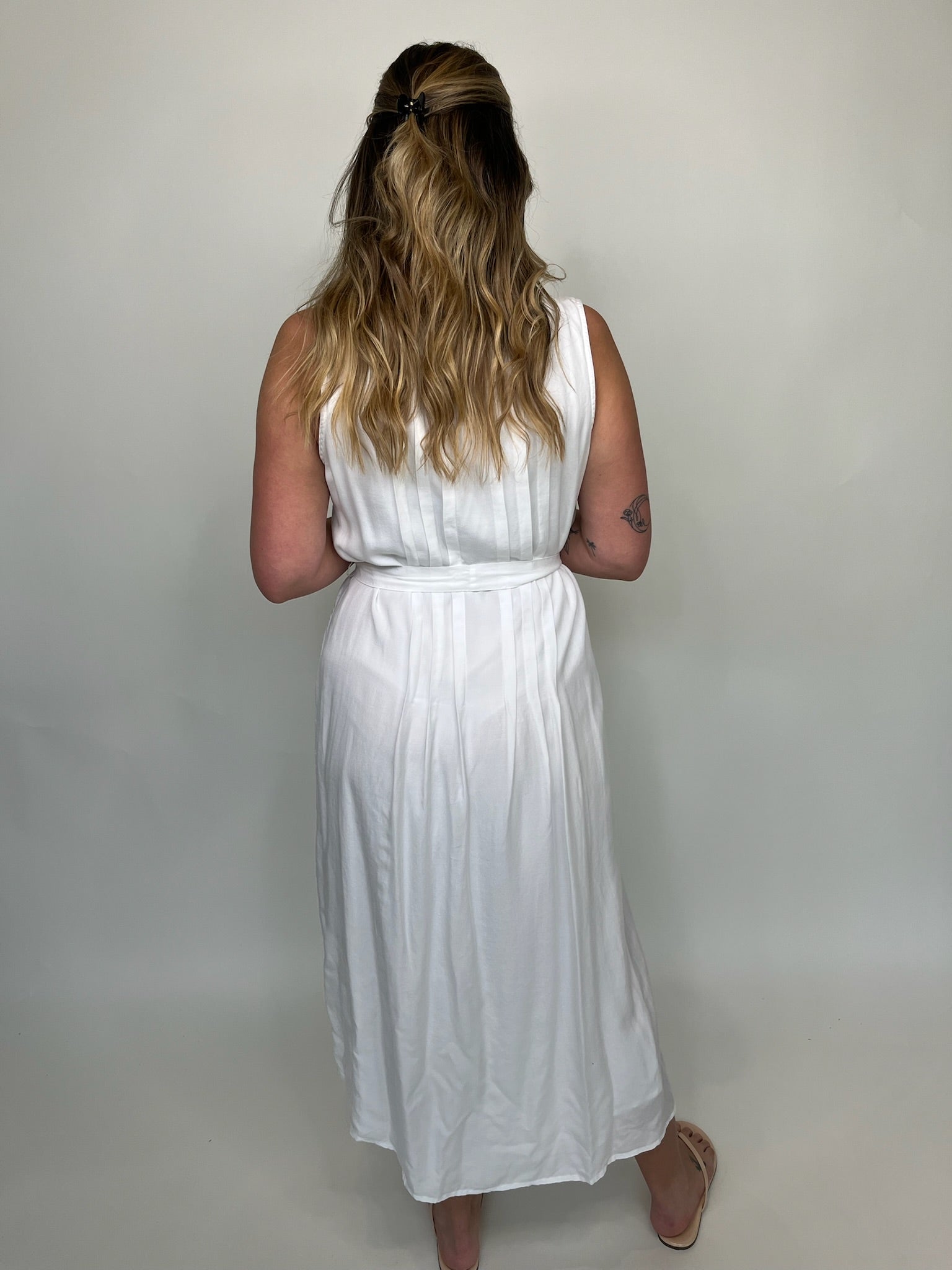 Bella Dahl Pintuck Maxi Dress | Vagabond Apparel Boutique