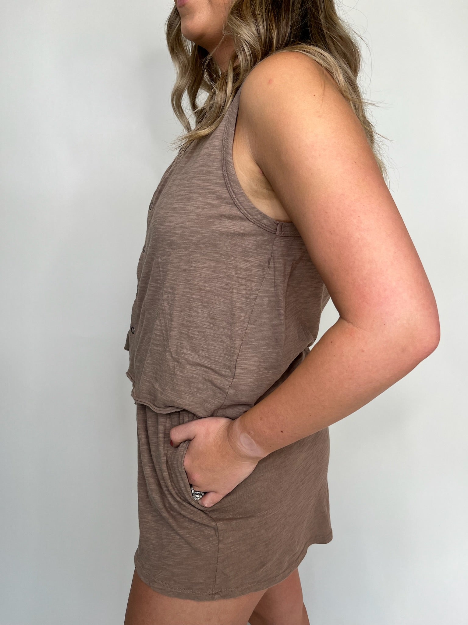 Bobi Crop Raw Edge Snap Tank | Vagabond Apparel Boutique