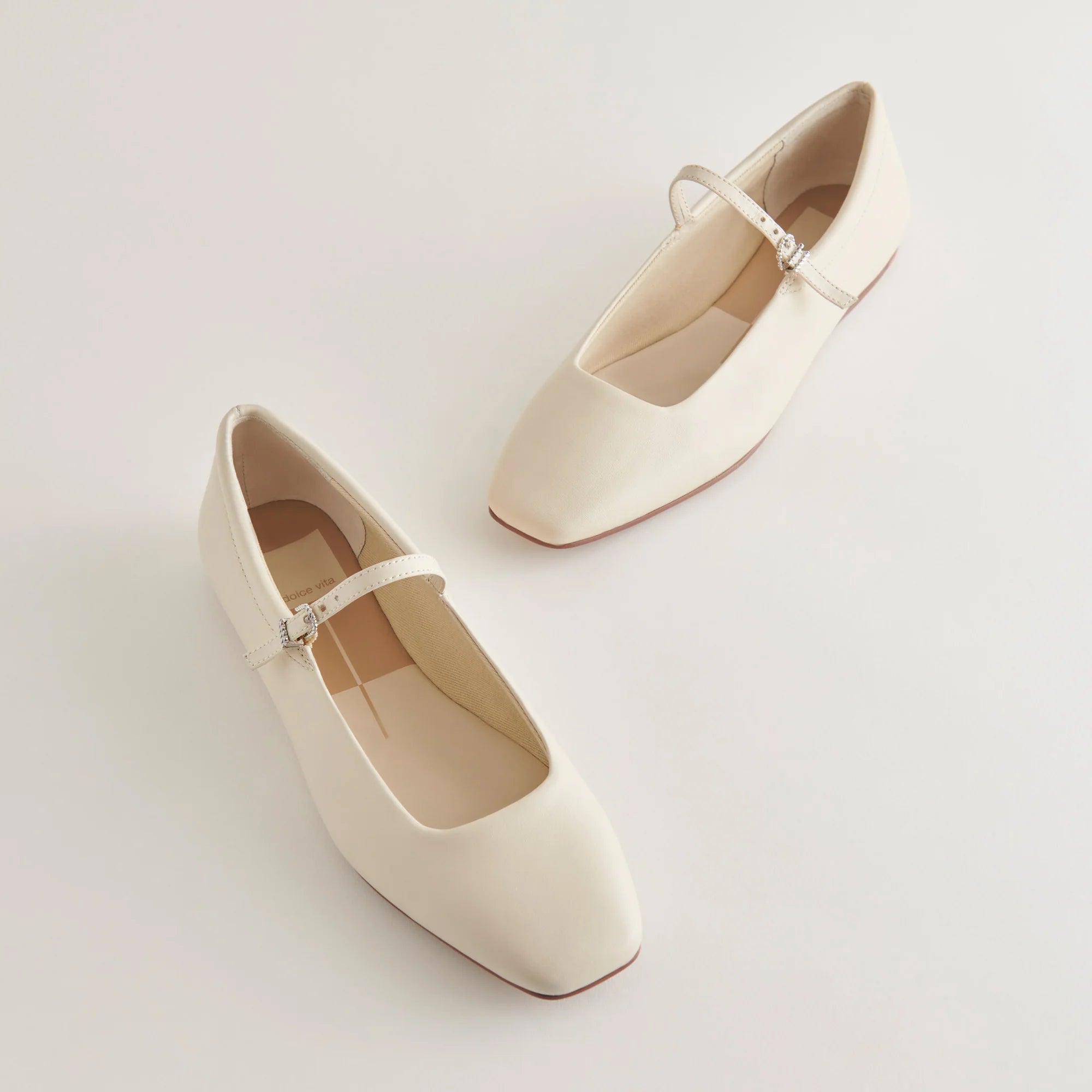 Dolce Vita Reyes Ballet Flat Ivory | Vagabond Apparel Boutique