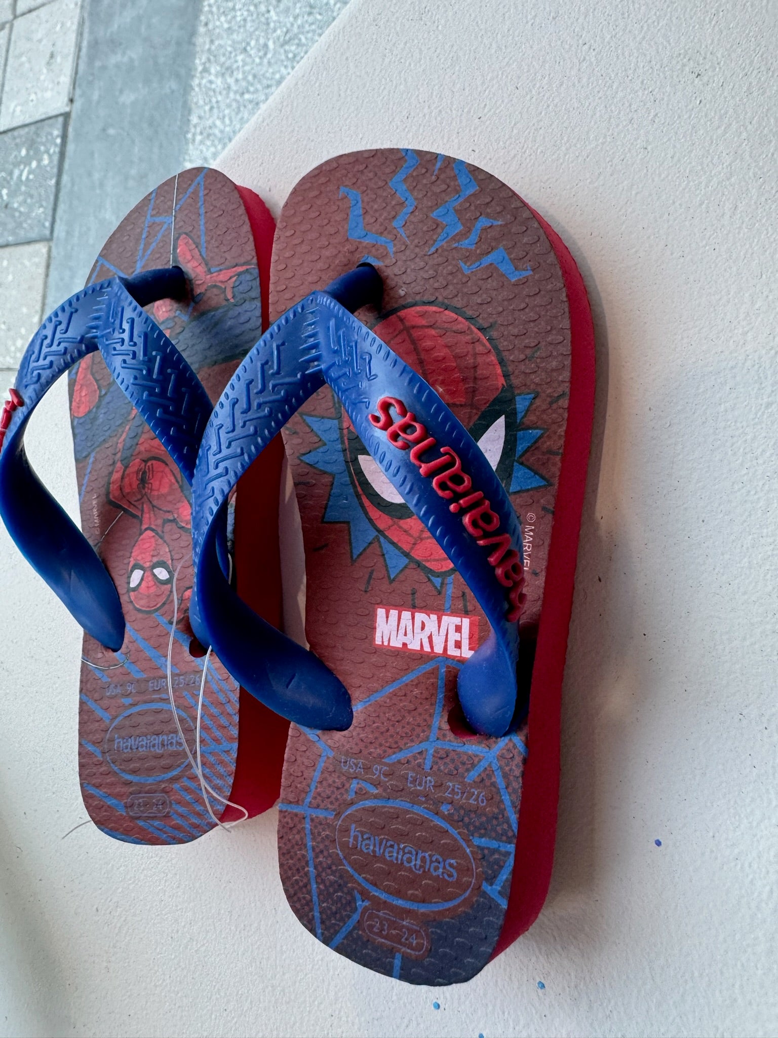 Havaianas Kid Top Marvel Sandal | Vagabond Apparel Boutique