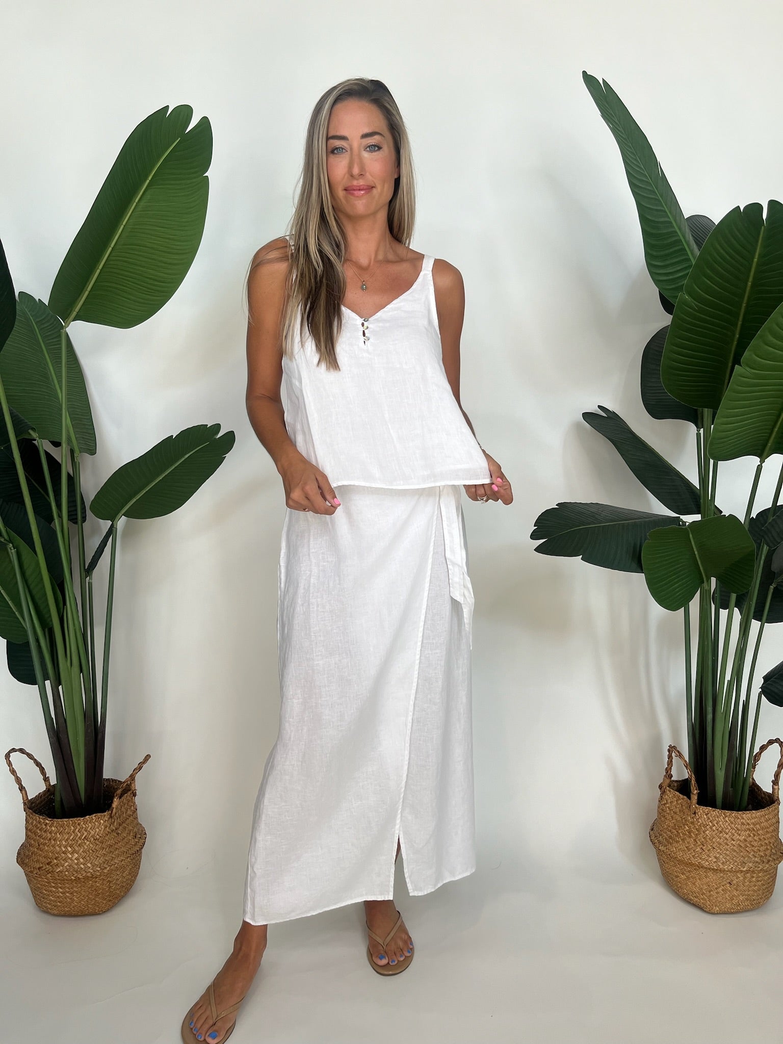 Bella Dahl Button Front Cami White | Vagabond Apparel Boutique