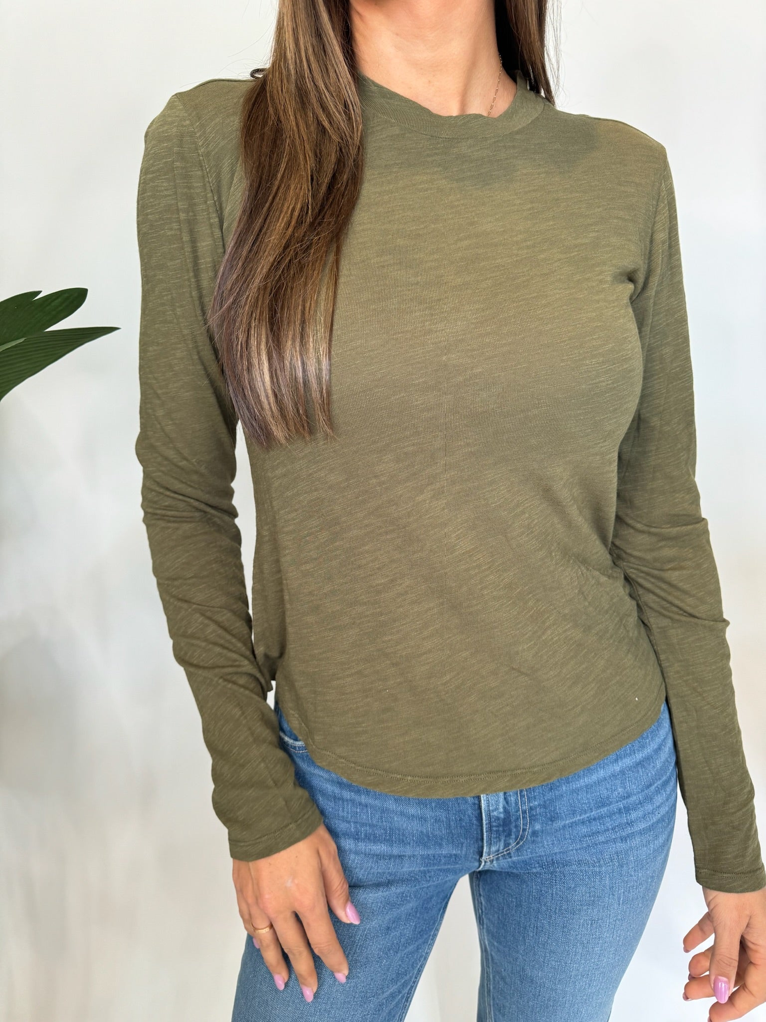 Bella Dahl Long Sleeve Crew Neck Tee | Vagabond Apparel Boutique