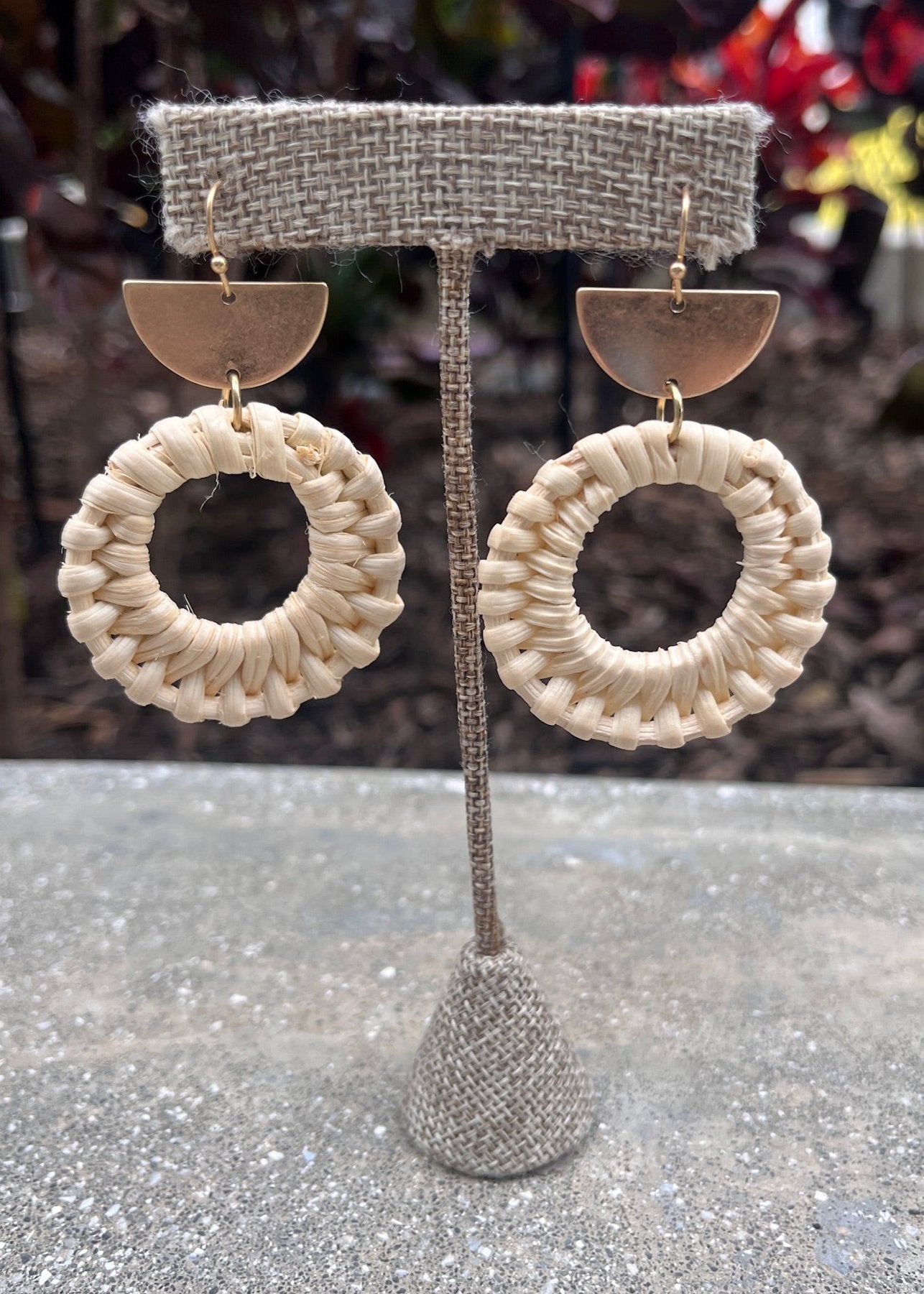 GSA Gradual Drop Earrings Ivory | Vagabond Apparel Boutique