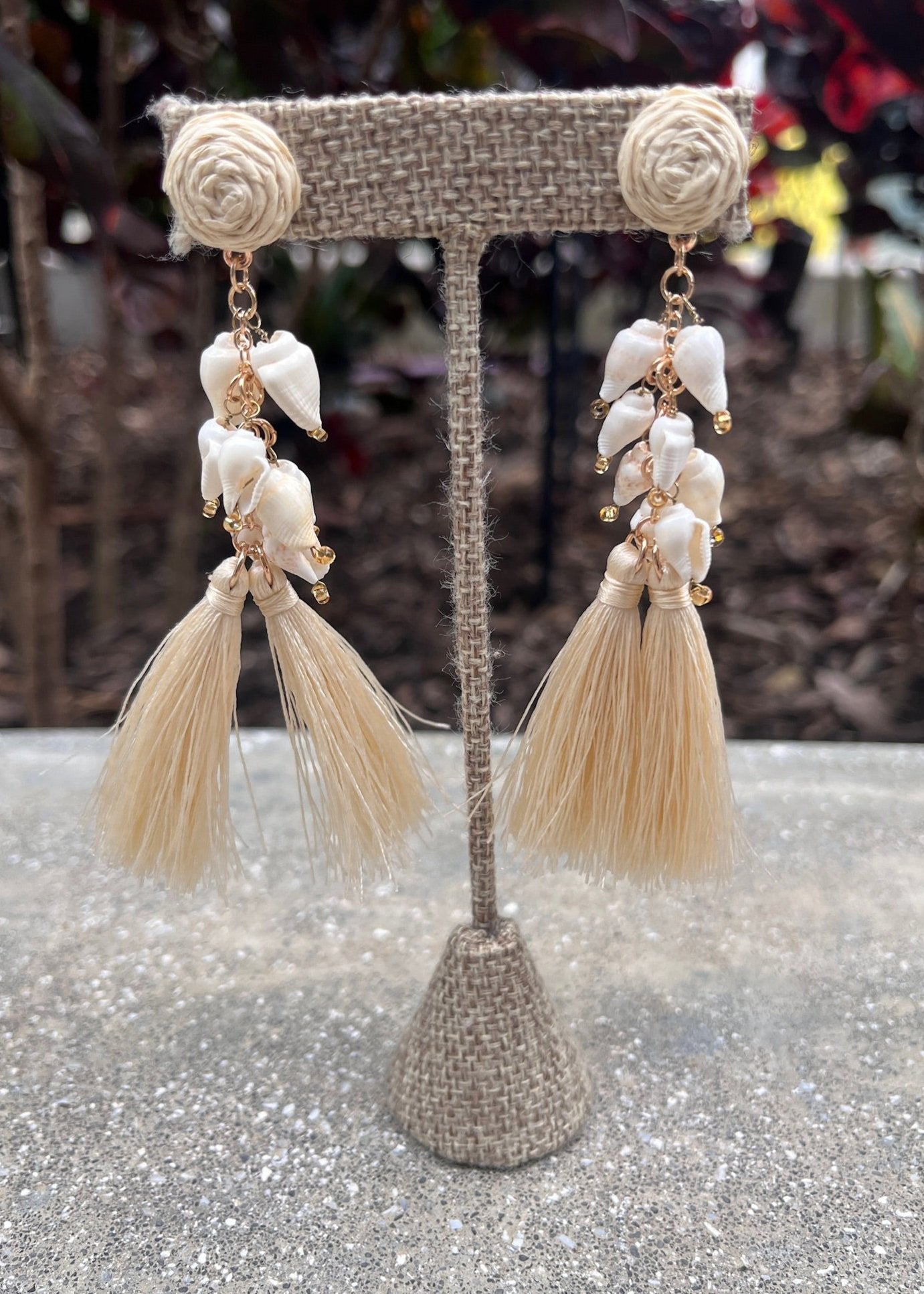 GSA Raffia Shell Tassel Earrings | Vagabond Apparel Boutique