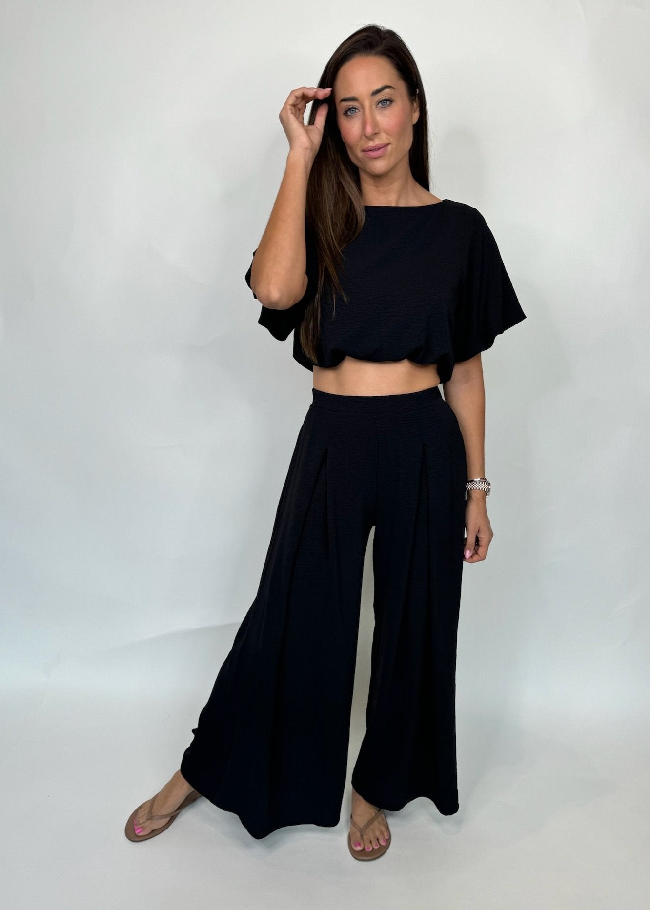 KLD Matte Crepe Pleated Wide Leg Pants Black | Vagabond Apparel Boutique