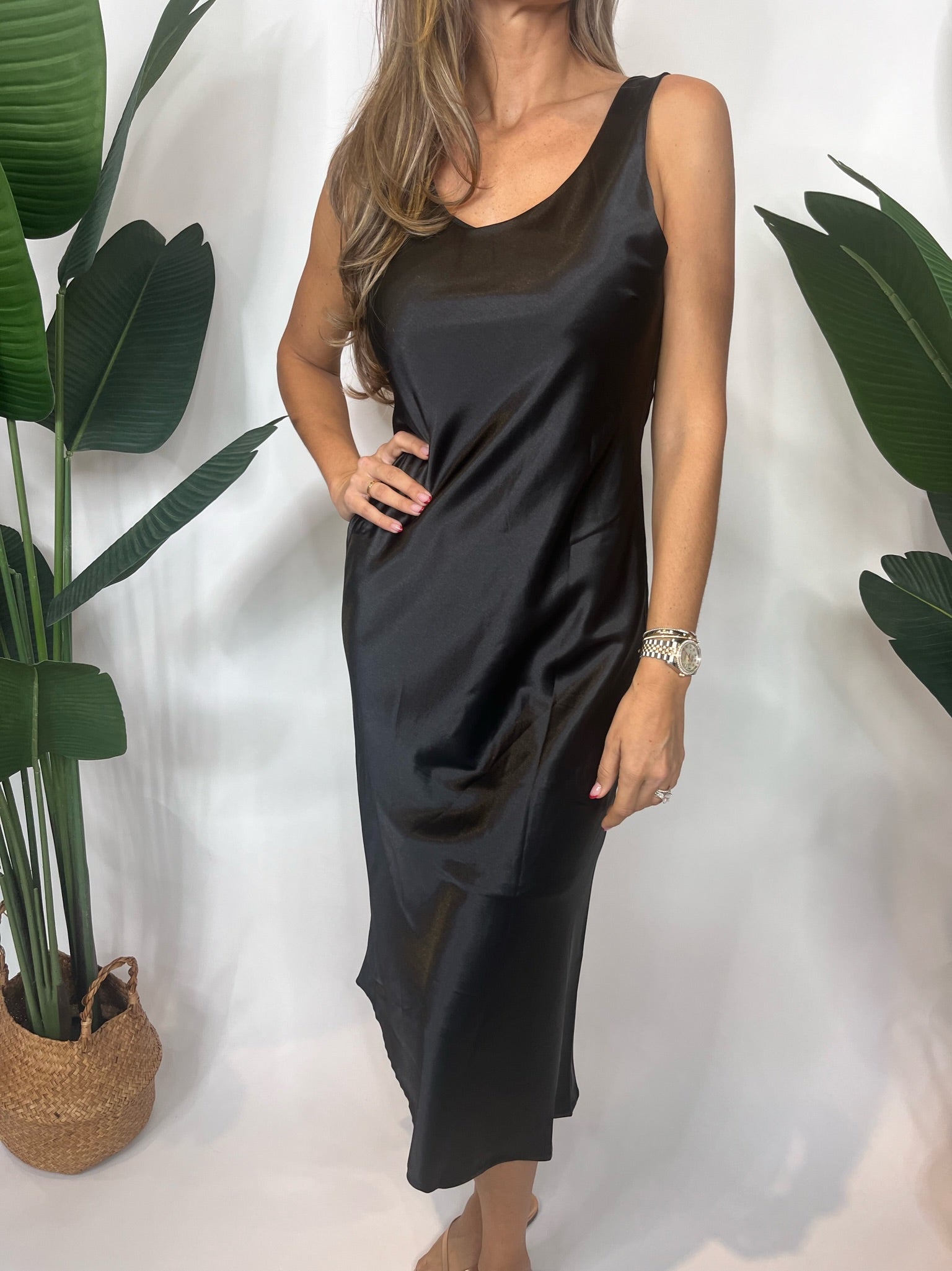 KLD Sleeveless Satin Midi Dress Black