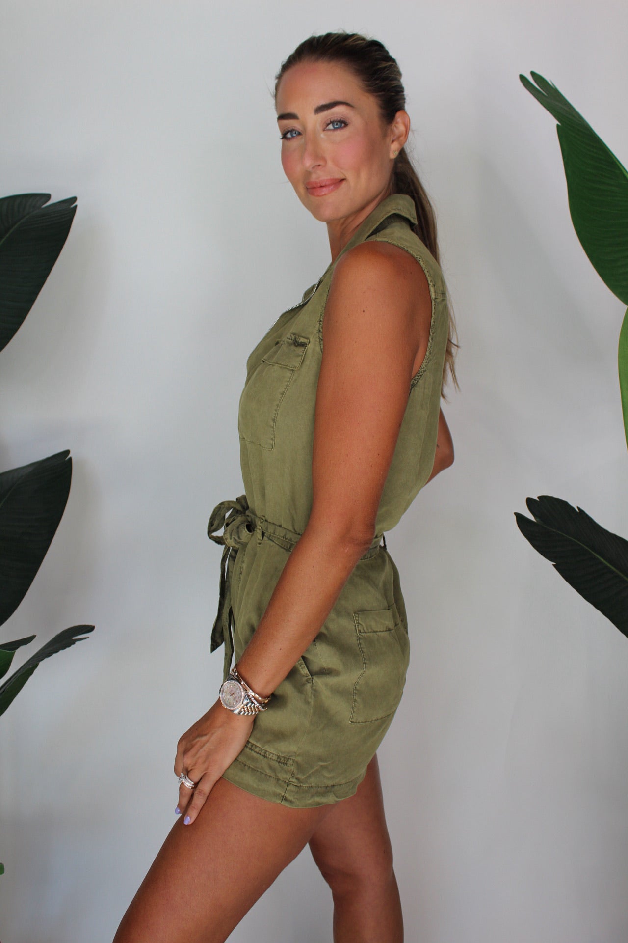 Bella Dahl Zip Front Romper French Olive | Vagabond Apparel Boutique