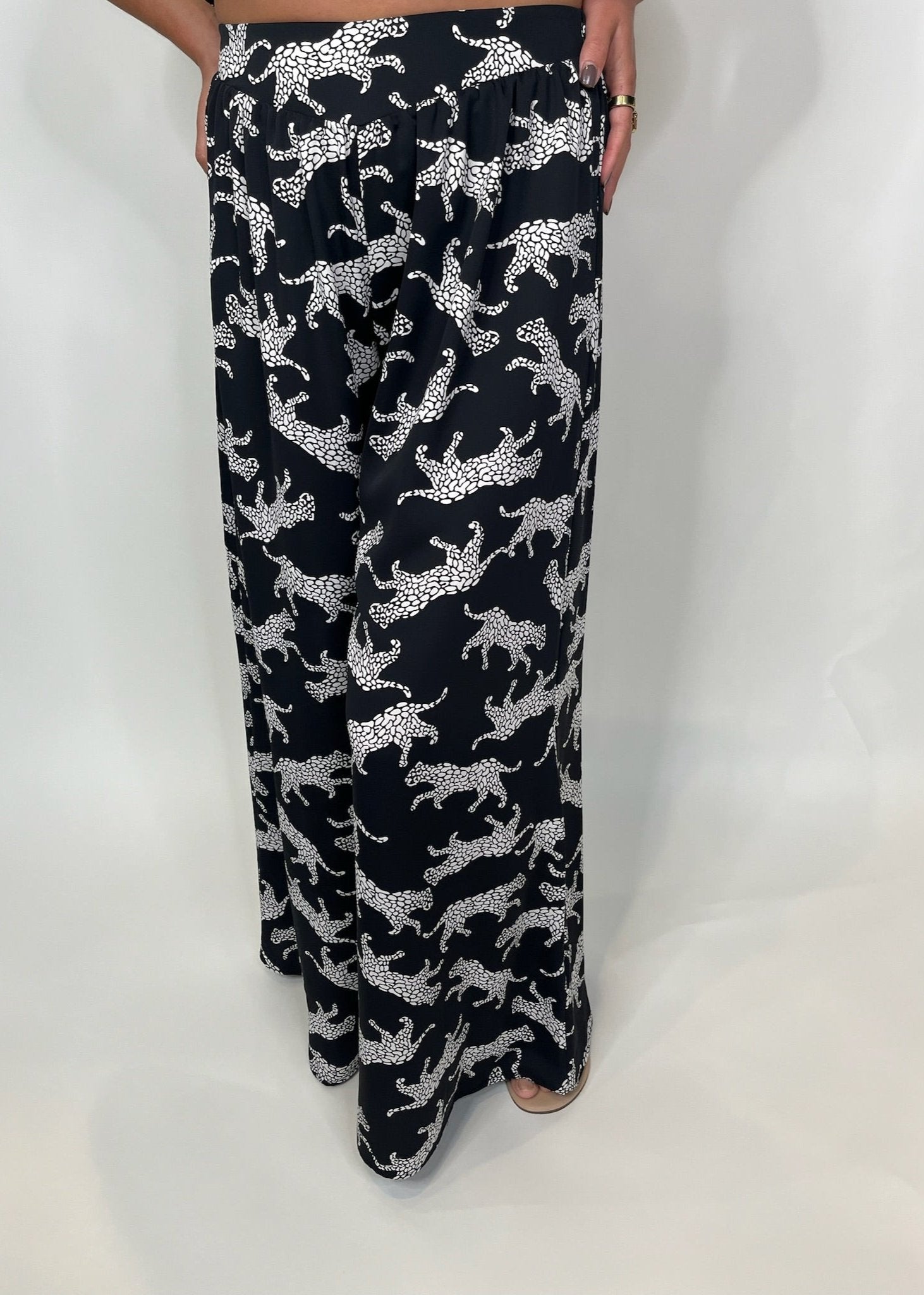 KLD Printed Wide Leg Animal Pant Black | Vagabond Apparel Boutique