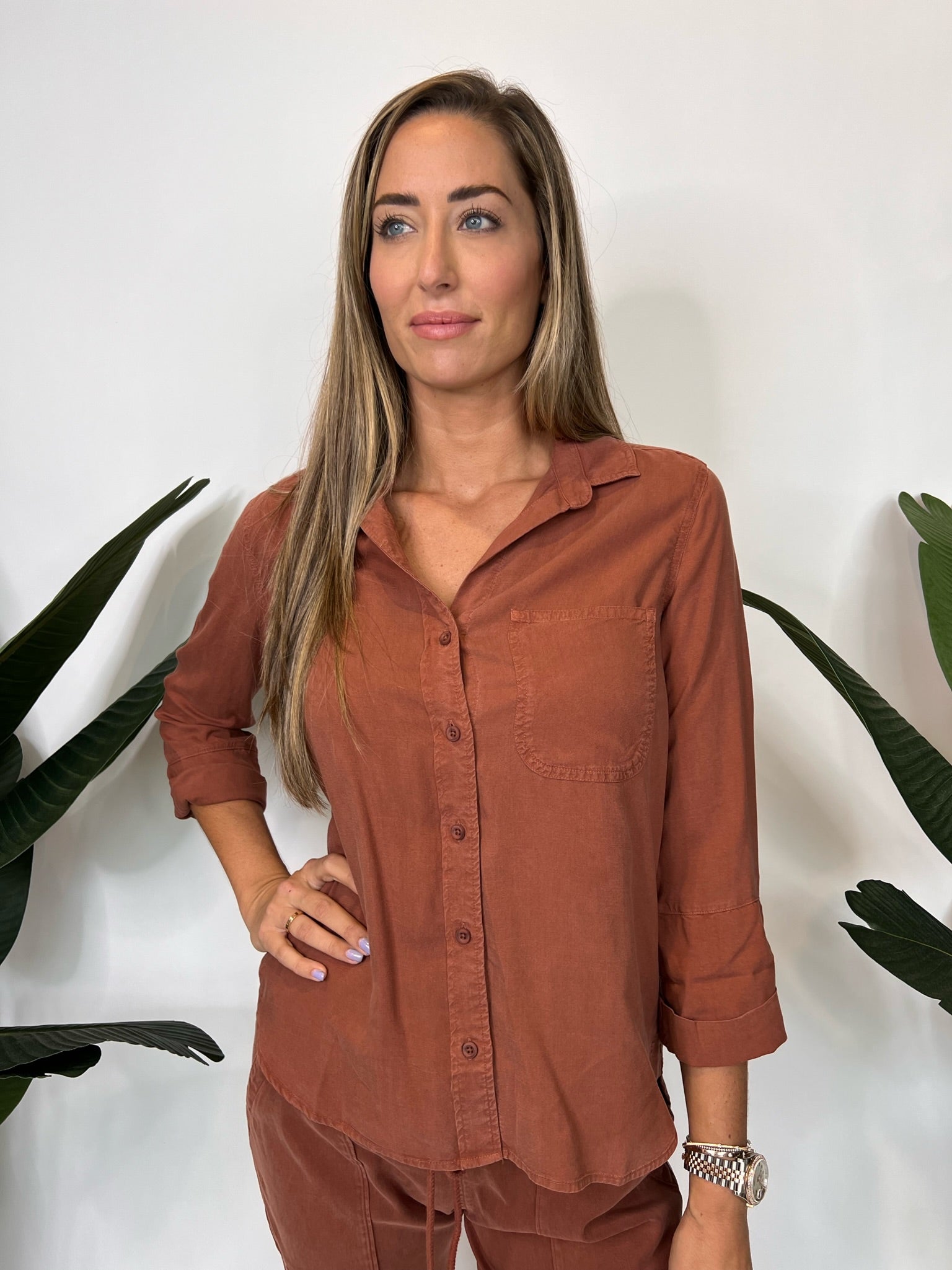 Bella Dahl Shirttail Button DownBella Dahl Shirttail Button Down Autumn Amber