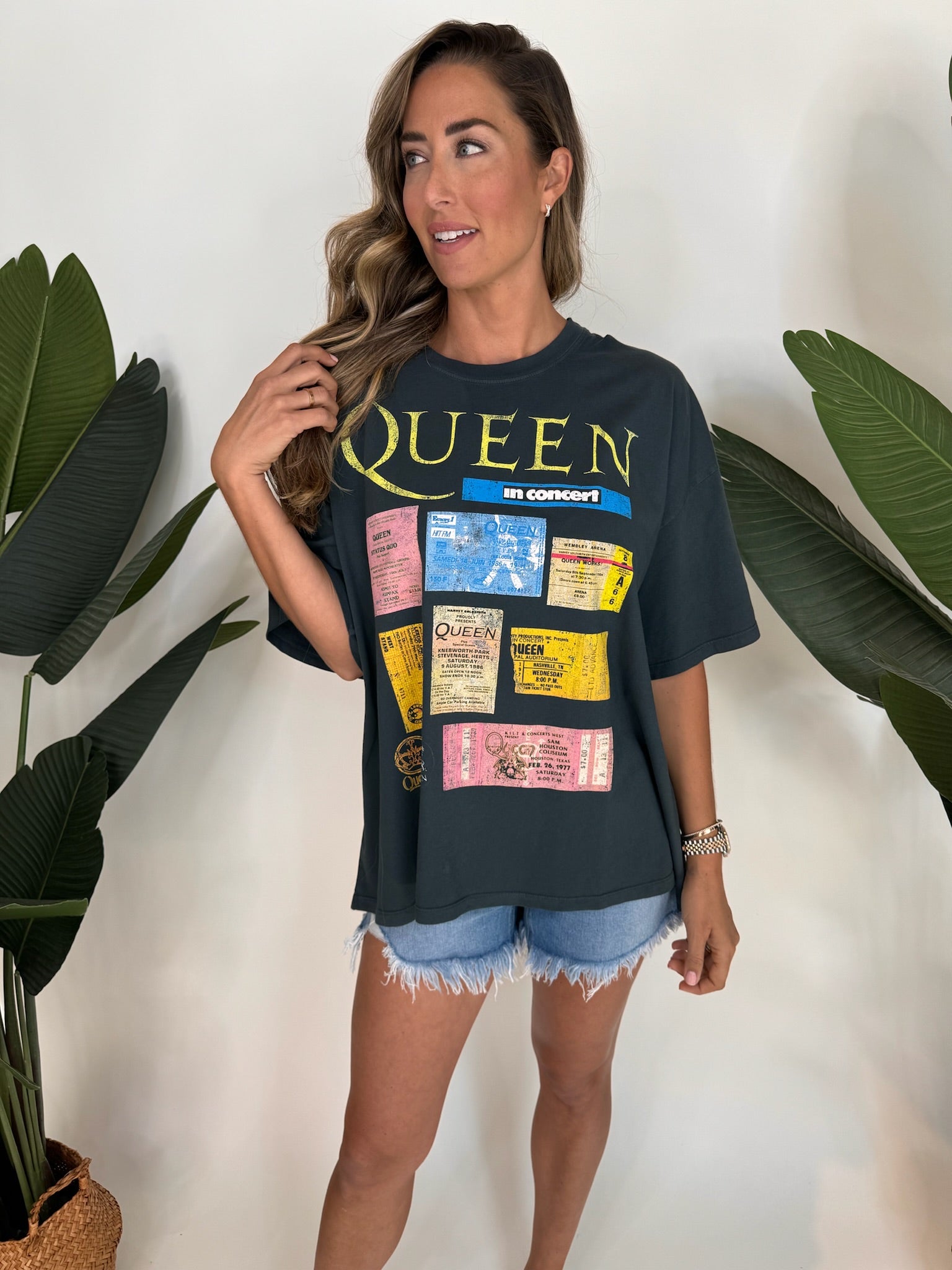 Daydreamer Queen Ticket Tee