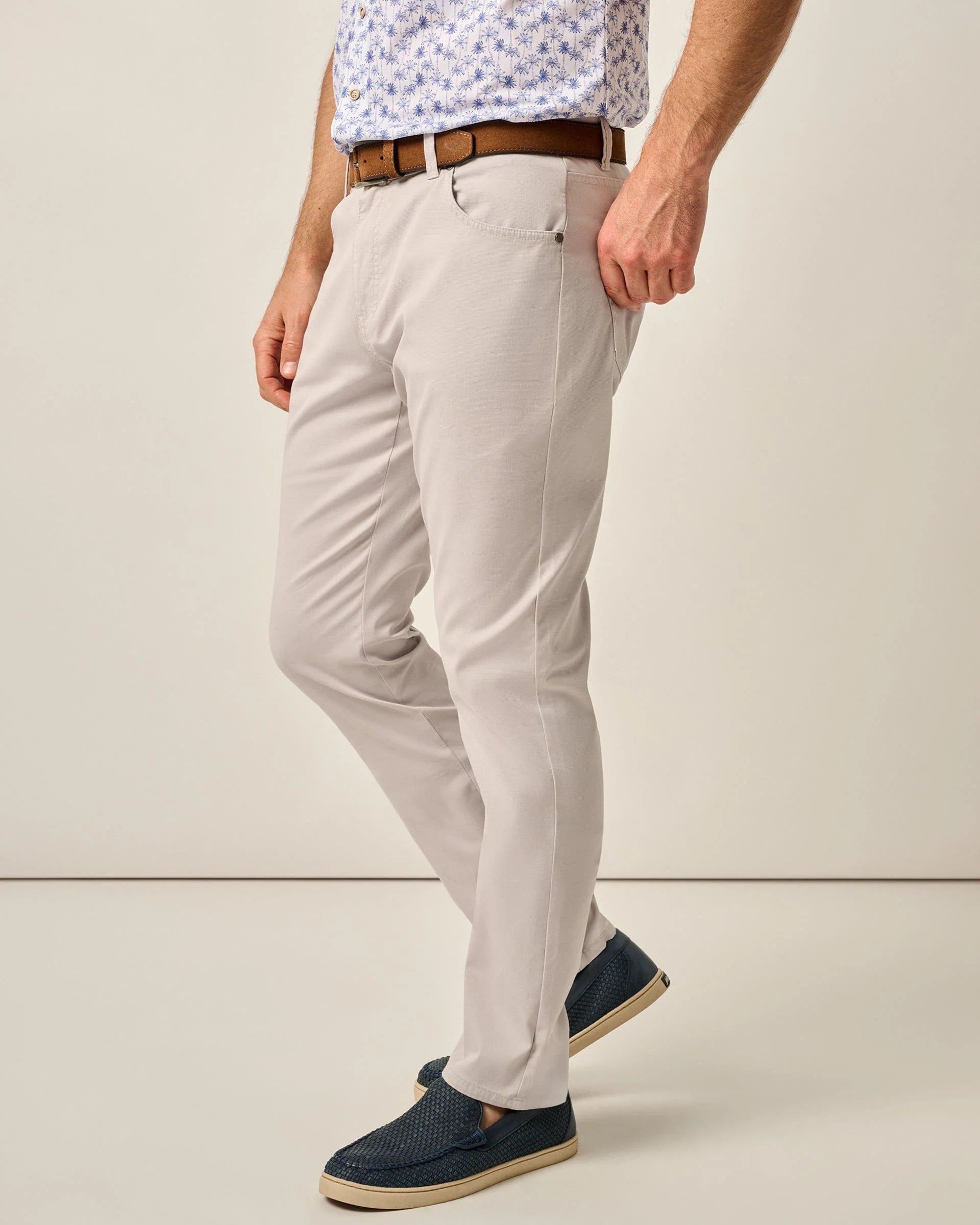 Johnnie O. Atlas Lightweight Stretch Pant | Vagabond Apparel Boutique