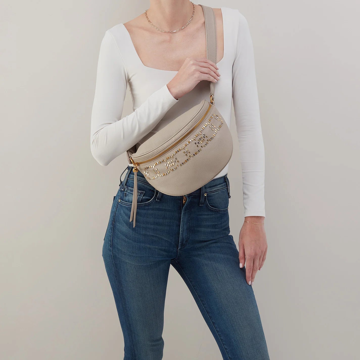 Hobo Juno Belt Bag Taupe | Vagabond Apparel Boutique