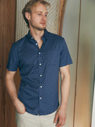 Faherty Men Short Sleeve Movement Shirt | Vagabond Apparel Boutique