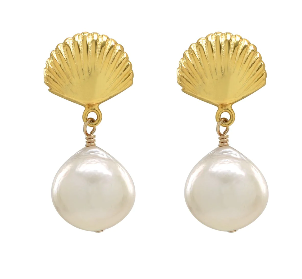 Sea Lustre Scallop Shell Pearl Stud