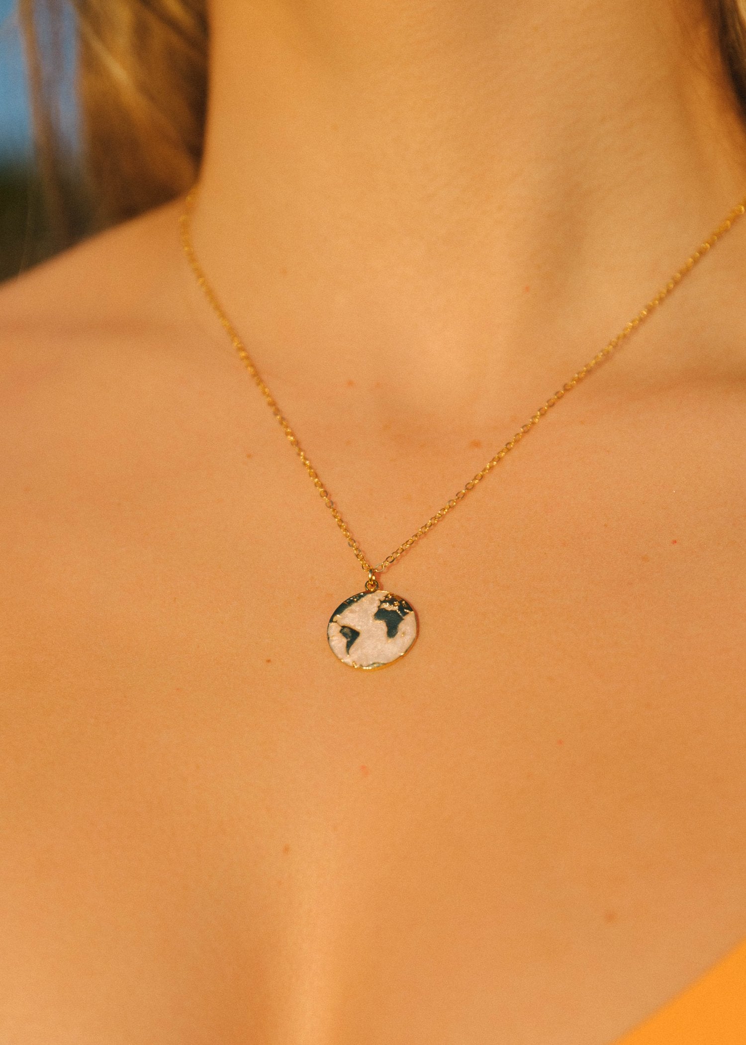 Voyage Iridescent Globe Necklace | Vagabond Apparel Boutique